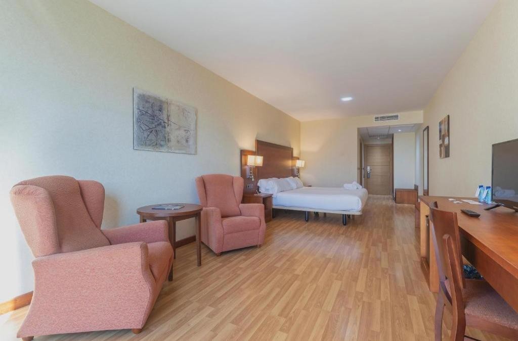Die Costa del Sol jenseits von Málaga - Hotel BLUESEA Calabahia