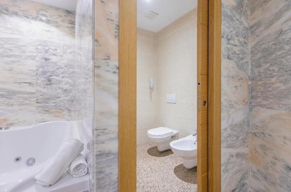 Die Costa del Sol jenseits von Málaga - Hotel BLUESEA Calabahia