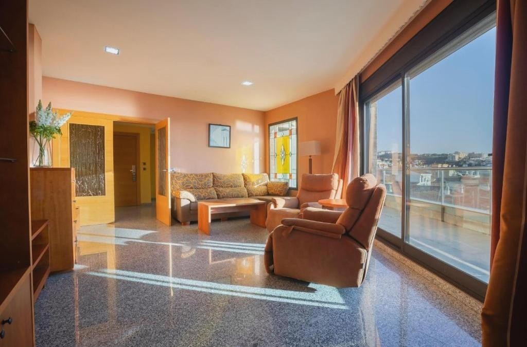 Die Costa del Sol jenseits von Málaga - Hotel BLUESEA Calabahia