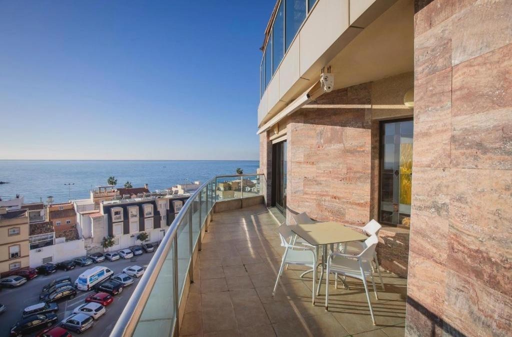 Die Costa del Sol jenseits von Málaga - Hotel BLUESEA Calabahia