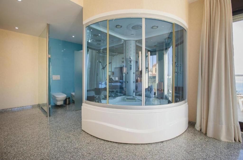 Die Costa del Sol jenseits von Málaga - Hotel BLUESEA Calabahia