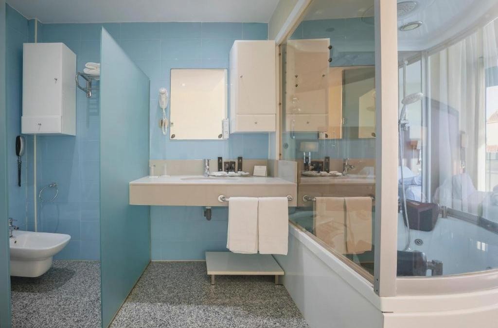 Die Costa del Sol jenseits von Málaga - Hotel BLUESEA Calabahia