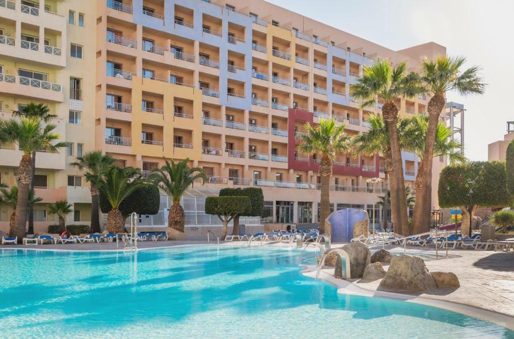 Retiro de praia familiar com vista para o Mediterrâneo em Roquetas de Mar