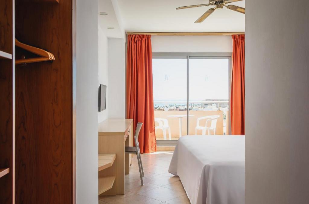 Retiro de praia familiar com vista para o Mediterrâneo em Roquetas de Mar - Alegria Fenix Family