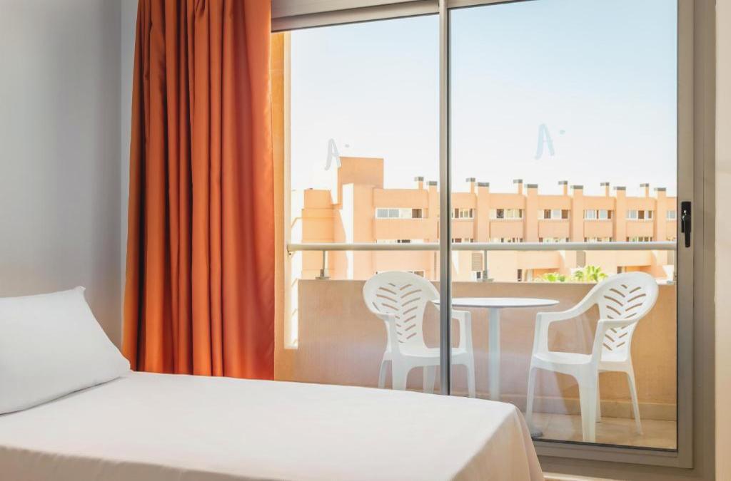 Retiro de praia familiar com vista para o Mediterrâneo em Roquetas de Mar - Alegria Fenix Family