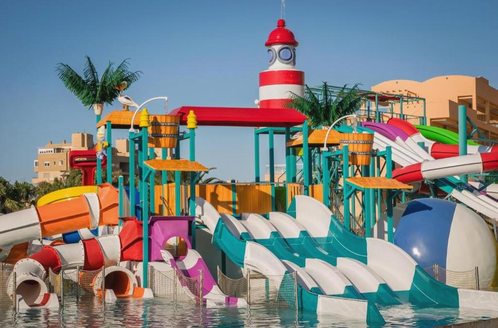 Roquetas: 4-Sterne-Hotel mit Rutschen - ALEGRIA Colonial Mar Aquafun