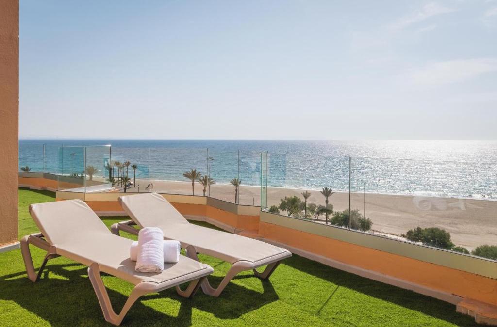 Roquetas: 4-Sterne-Hotel mit Rutschen - ALEGRIA Colonial Mar Aquafun