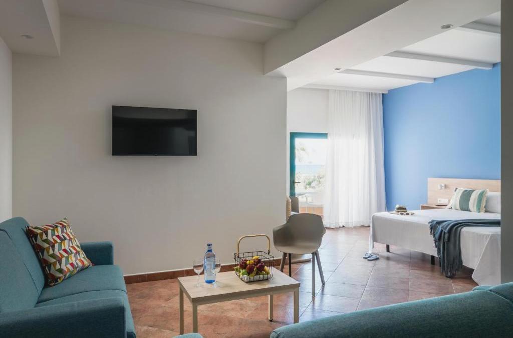 Roquetas: 4-Sterne-Hotel mit Rutschen - ALEGRIA Colonial Mar Aquafun