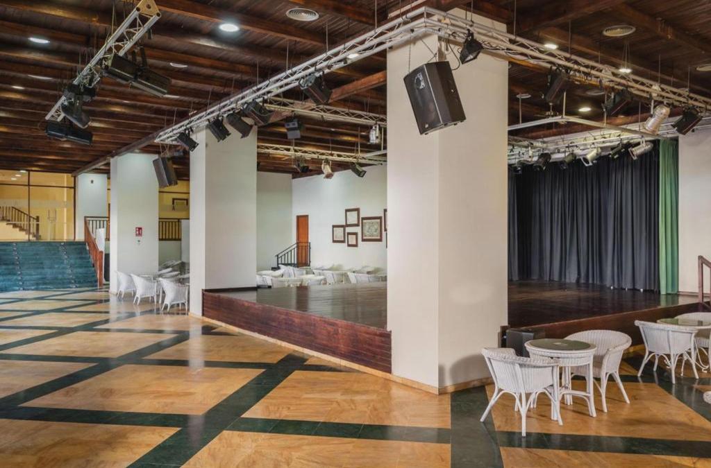 Roquetas: 4-Sterne-Hotel mit Rutschen - ALEGRIA Colonial Mar Aquafun