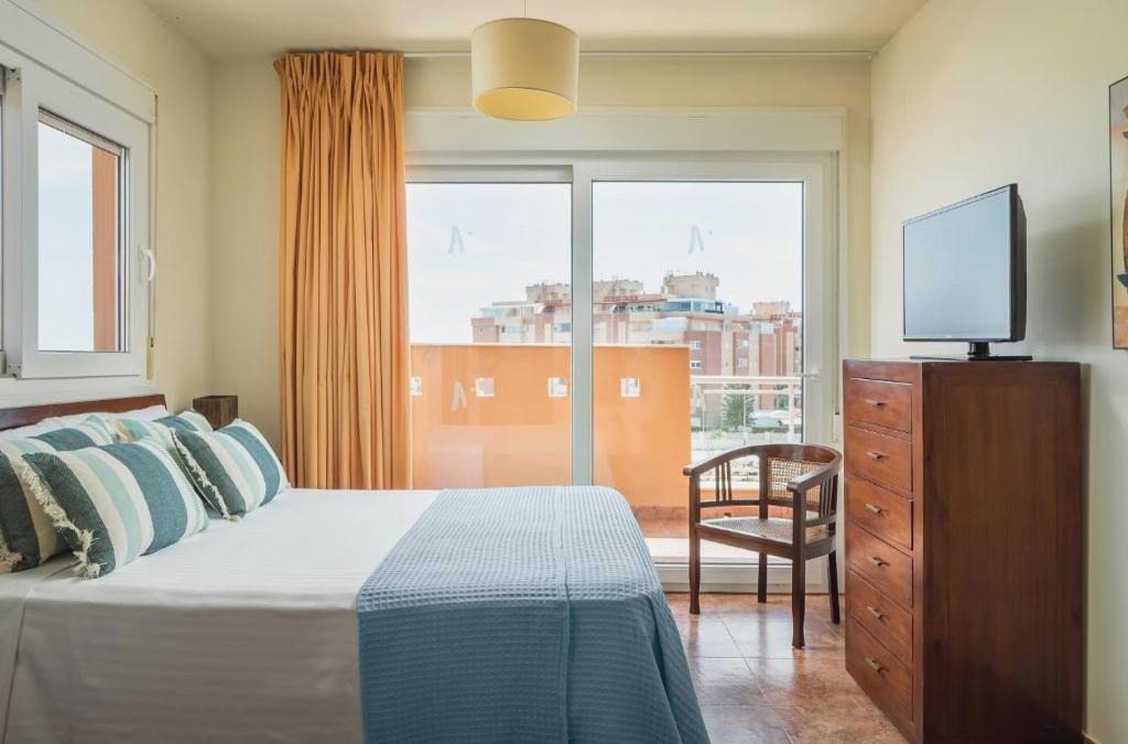 Roquetas: 4-Sterne-Hotel mit Rutschen - ALEGRIA Colonial Mar Aquafun