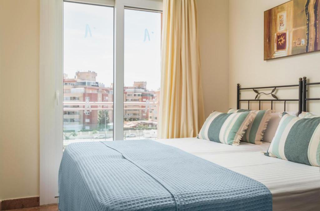 Roquetas: 4-Sterne-Hotel mit Rutschen - ALEGRIA Colonial Mar Aquafun