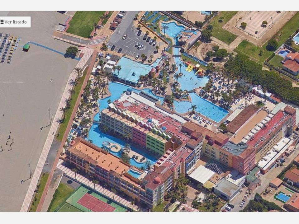 Mediterraneo Bay Hotel & Resort