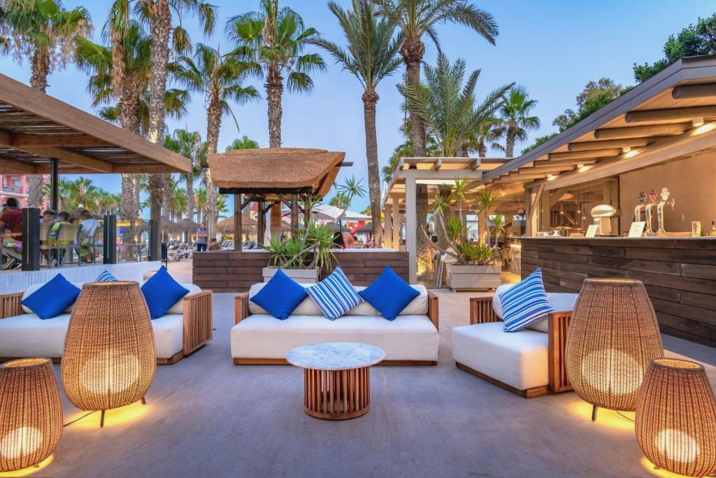 Mediterraneo Bay Hotel & Resort