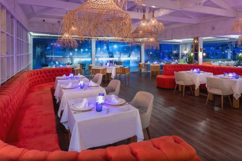 Mediterraneo Bay Hotel & Resort