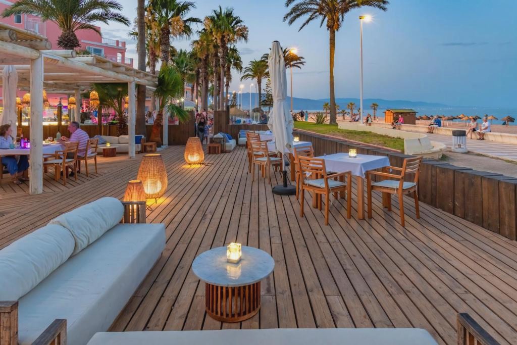 Mediterraneo Bay Hotel & Resort