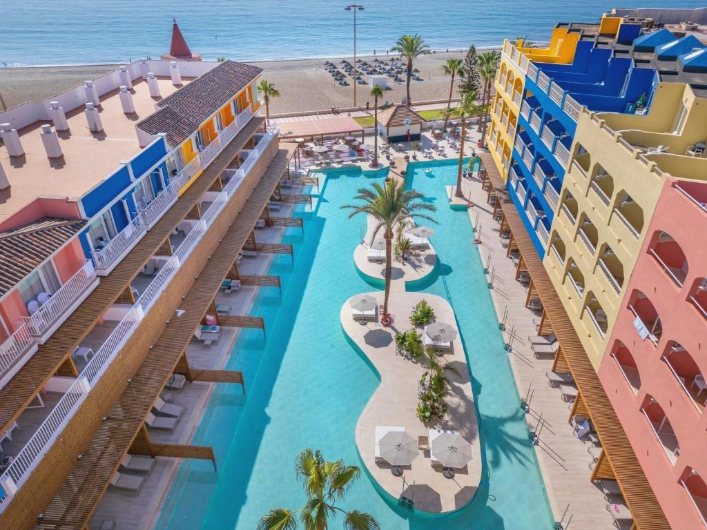 Mediterraneo Bay Hotel & Resort