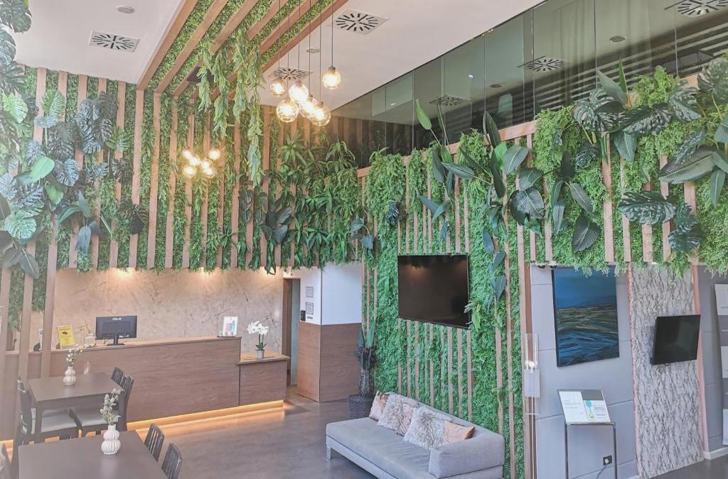 Discover Cadiz in the South of Spain - Hotel Salymar - Hotel Salymar