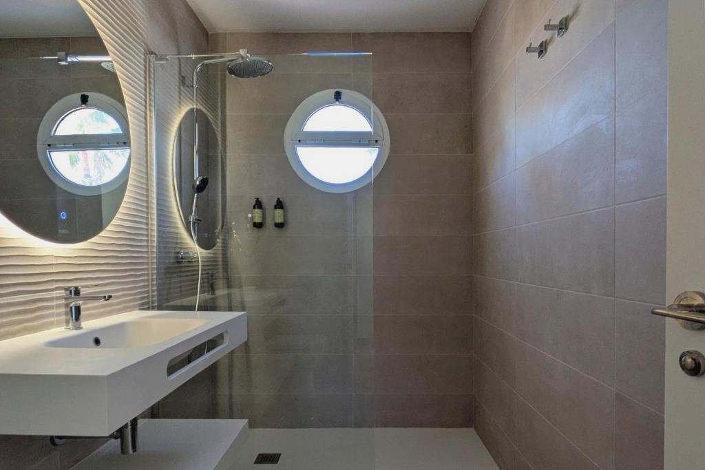 Summer in a 4* beachfront hotel in Cabo de Gata - Hotel Don Ignacio