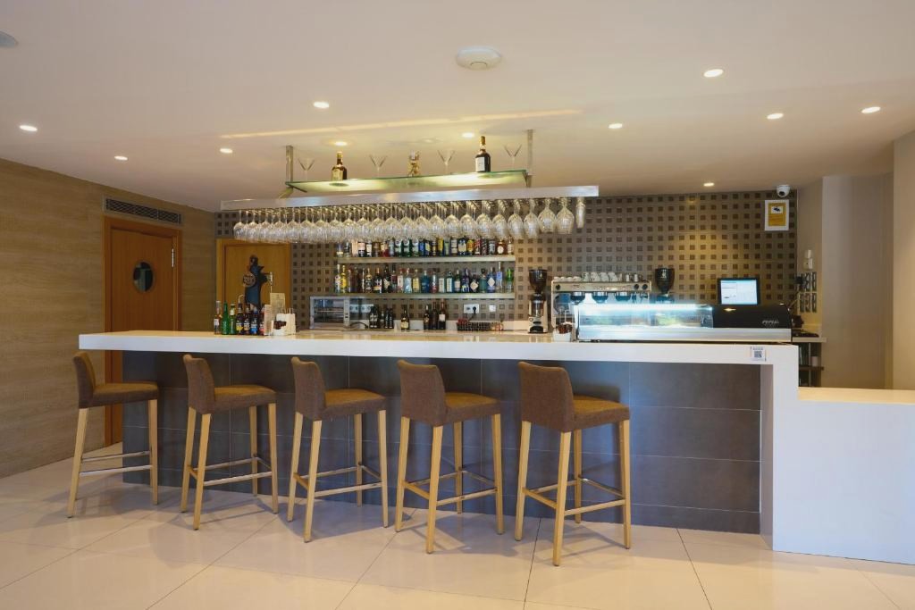 M.A. Hotel Sevilla Congresos