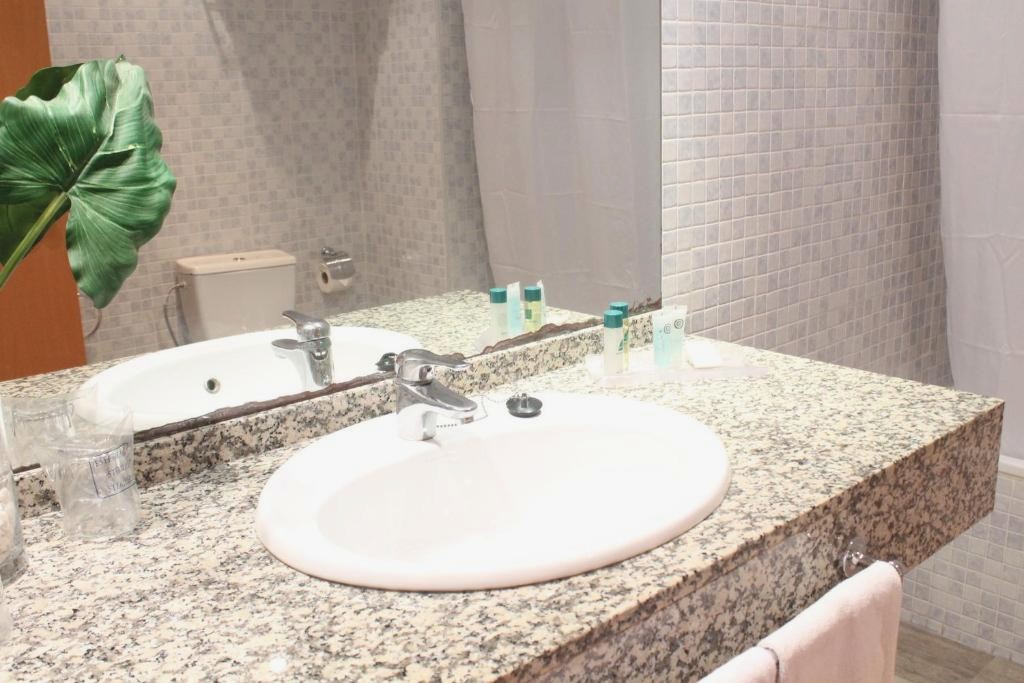 Advise Hotels Reina