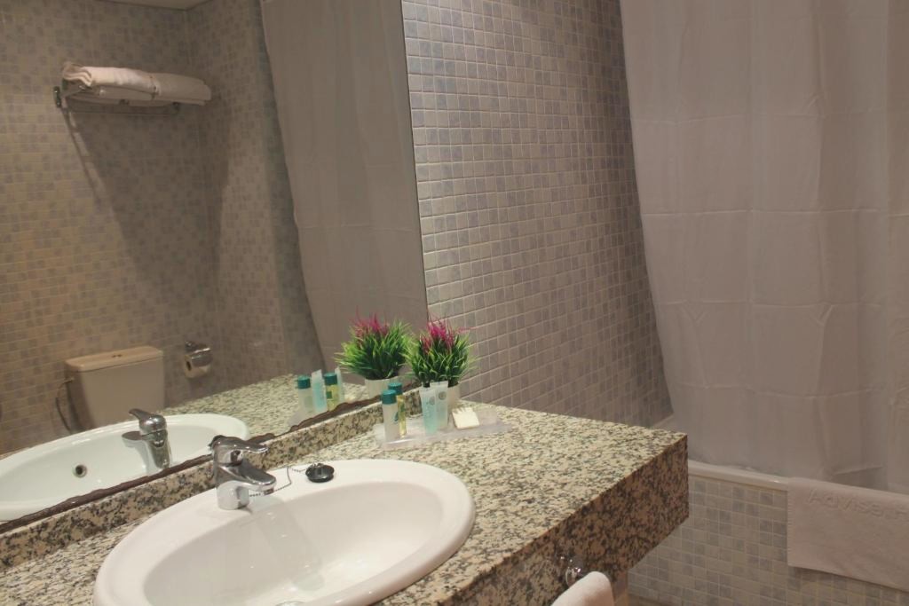 Advise Hotels Reina