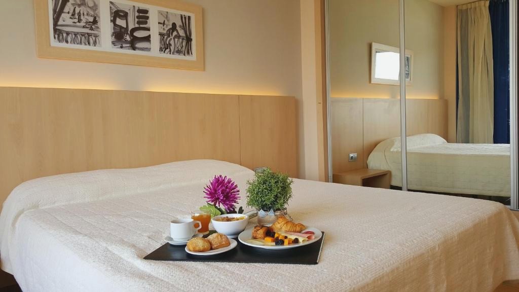 Advise Hotels Reina