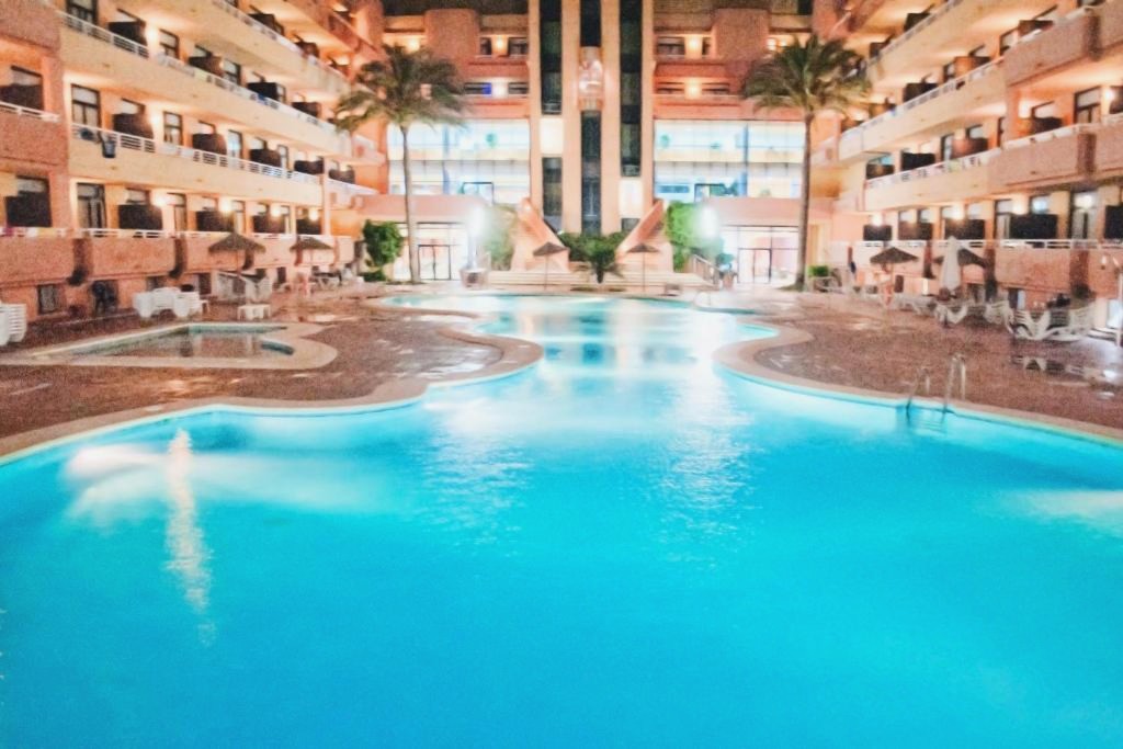 Advise Hotels Reina