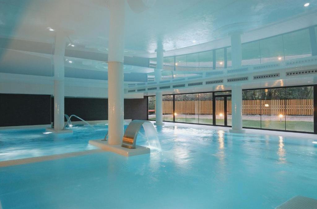 Alhama de Aragón: Entspannung im Thermalpool - Hotel Balneario Alhama de Aragón