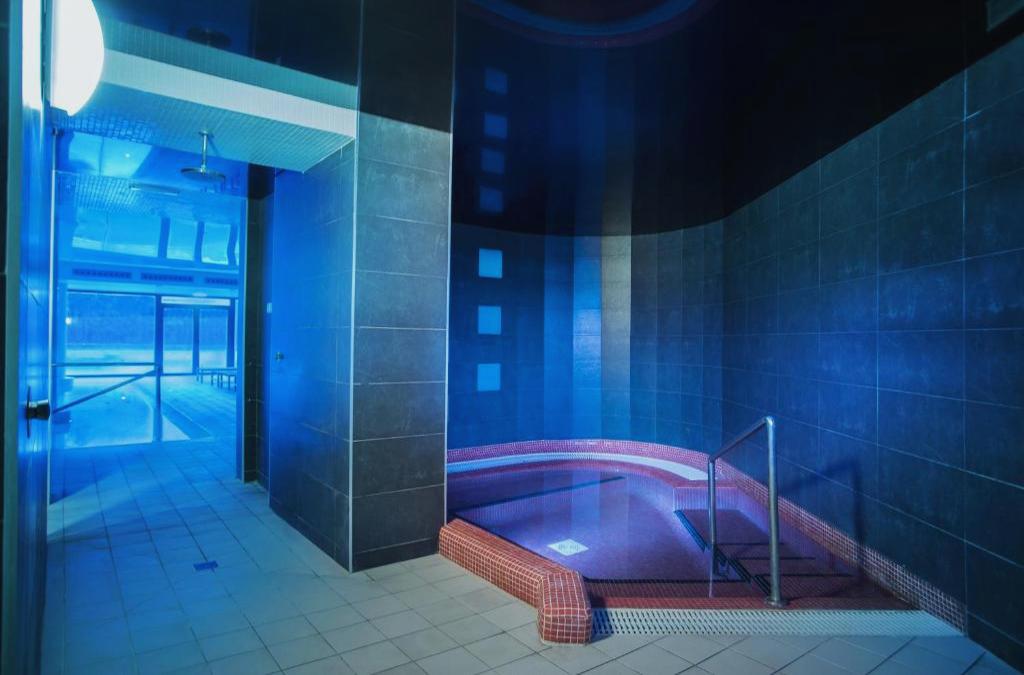 Alhama de Aragón: Entspannung im Thermalpool - Hotel Balneario Alhama de Aragón