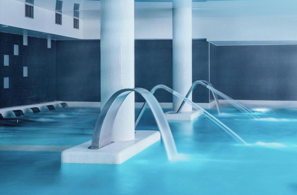 Alhama de Aragón: Entspannung im Thermalpool - Hotel Balneario Alhama de Aragón