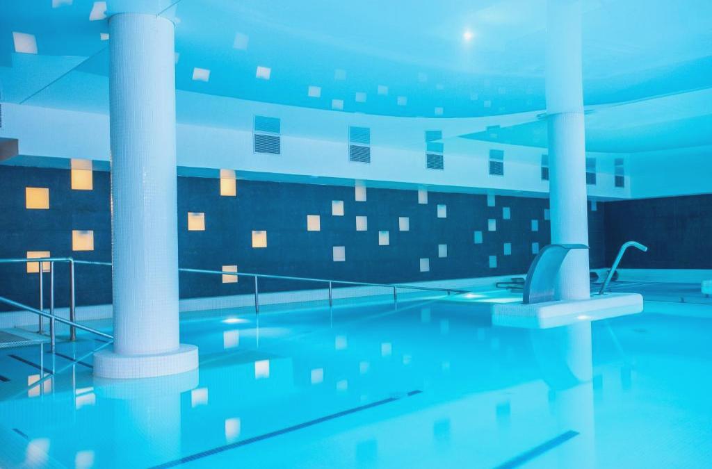 Alhama de Aragón: Entspannung im Thermalpool - Hotel Balneario Alhama de Aragón