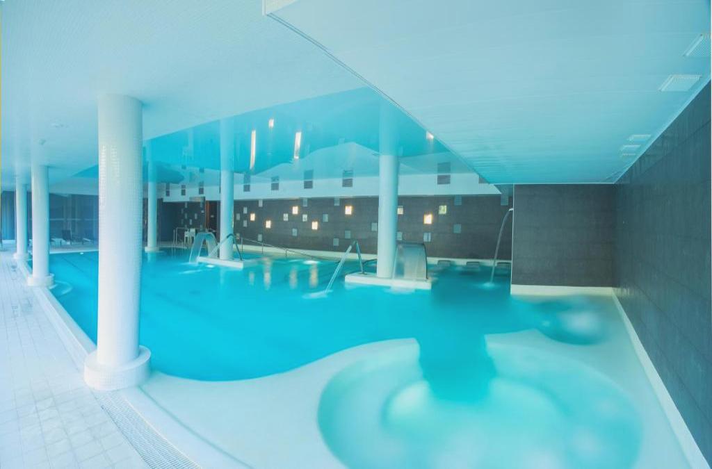 Alhama de Aragón: Entspannung im Thermalpool - Hotel Balneario Alhama de Aragón