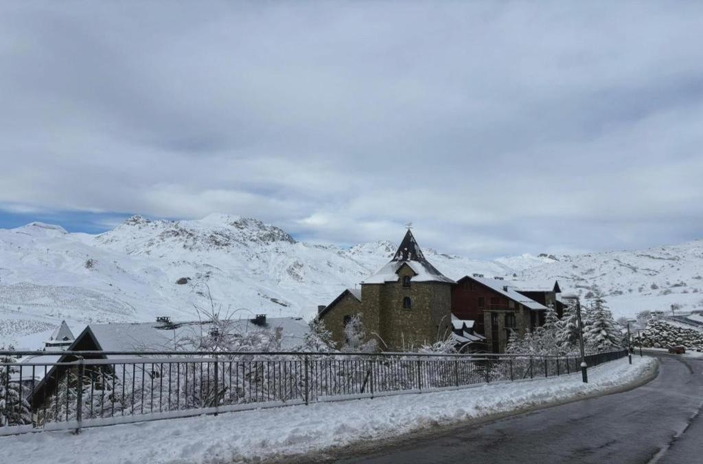 SNÖ Villa de Sallent 3