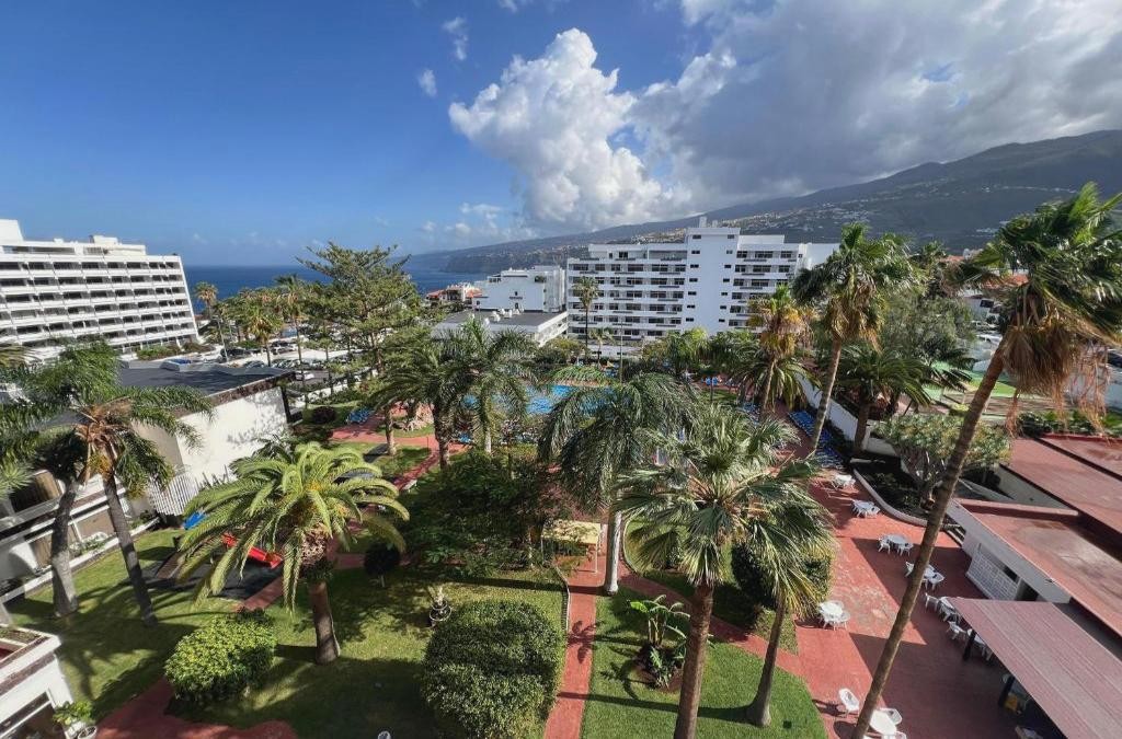 Puerto de la Cruz: Swap your winter coat for a break - Complejo BLUESEA Puerto Resort