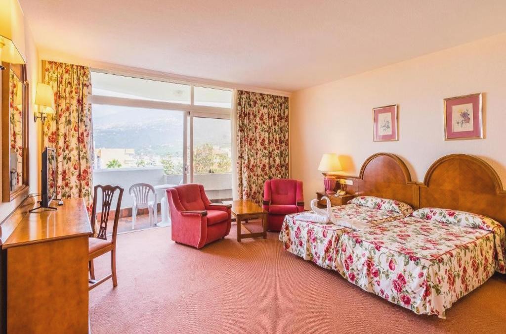 Puerto de la Cruz: Swap your winter coat for a break - Complejo BLUESEA Puerto Resort