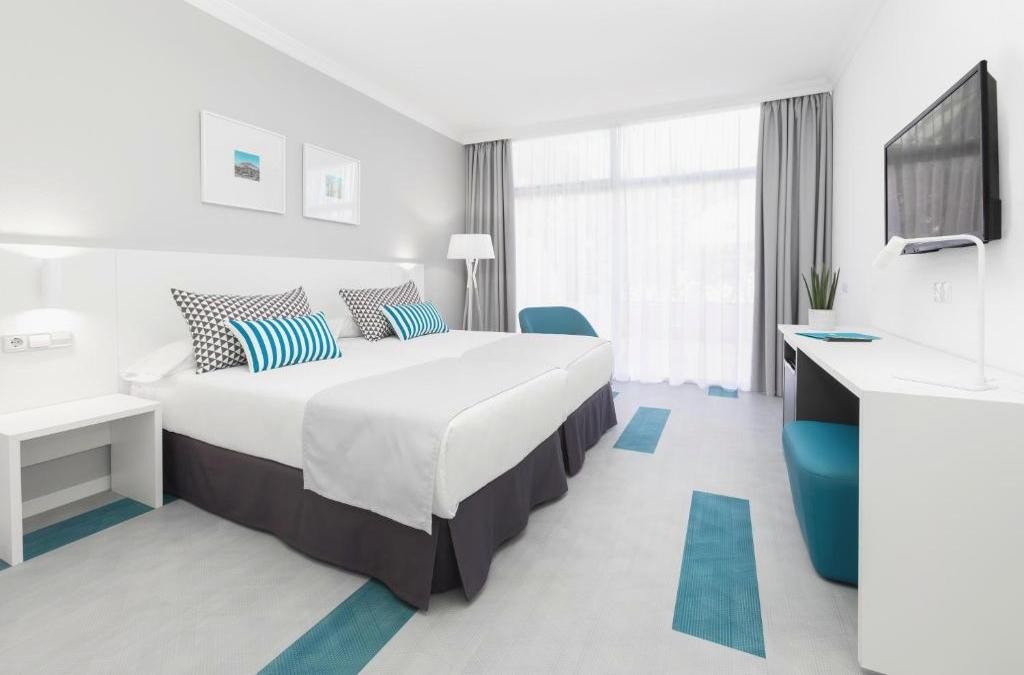 Tenerife: Stay at a 4-Star Hotel