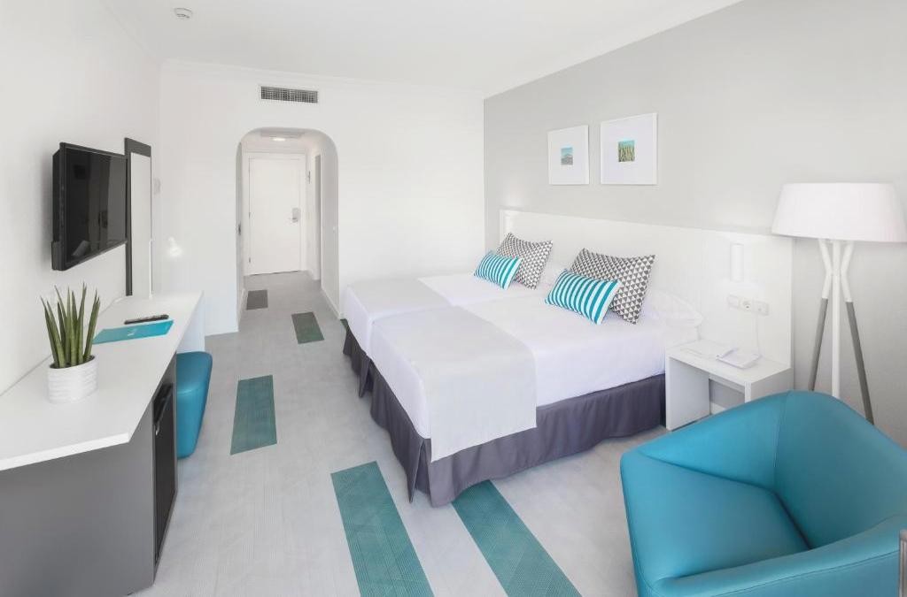 Tenerife: Stay at a 4-Star Hotel