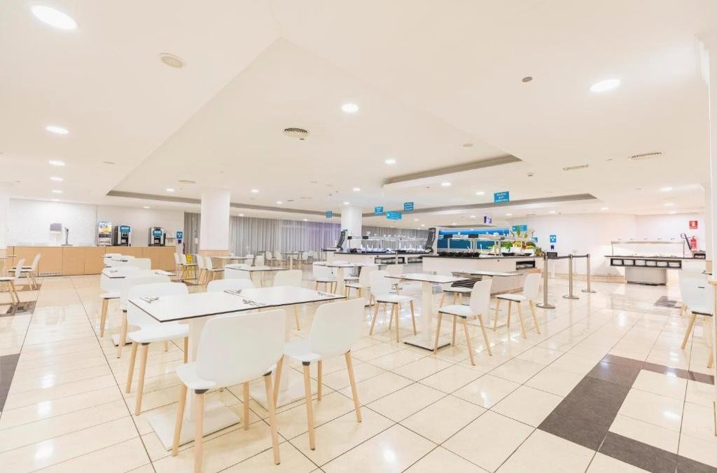 Tenerife: Stay at a 4-Star Hotel - BLUESEA Interpalace