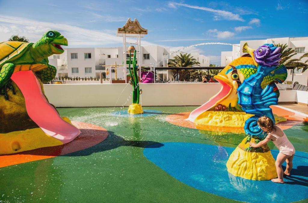Enjoy Lanzarato at a 4-star hotel - SENTIDO Aequora Lanzarote Suites