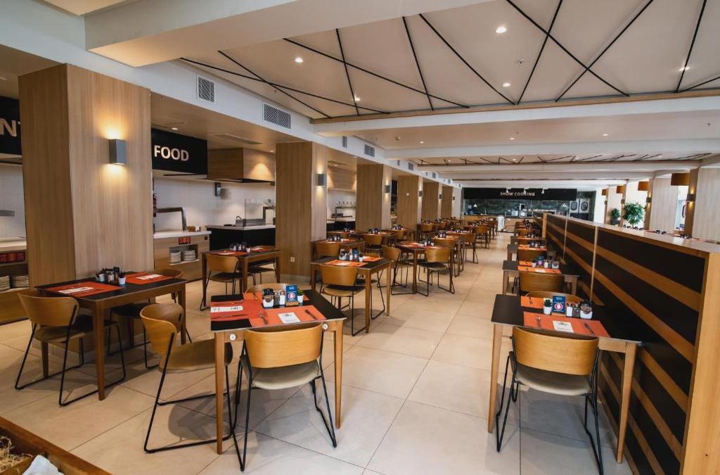 Enjoy Lanzarato at a 4-star hotel - SENTIDO Aequora Lanzarote Suites