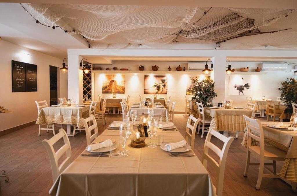 Enjoy Lanzarato at a 4-star hotel - SENTIDO Aequora Lanzarote Suites