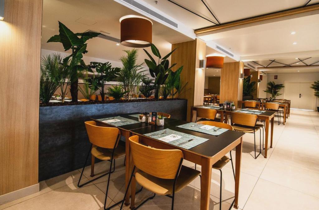 Enjoy Lanzarato at a 4-star hotel - SENTIDO Aequora Lanzarote Suites