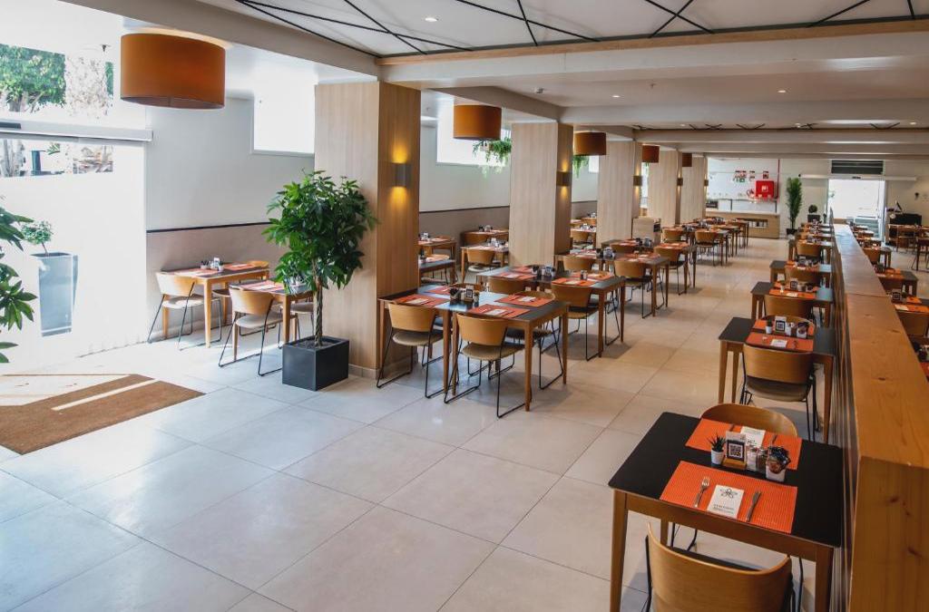 Enjoy Lanzarato at a 4-star hotel - SENTIDO Aequora Lanzarote Suites