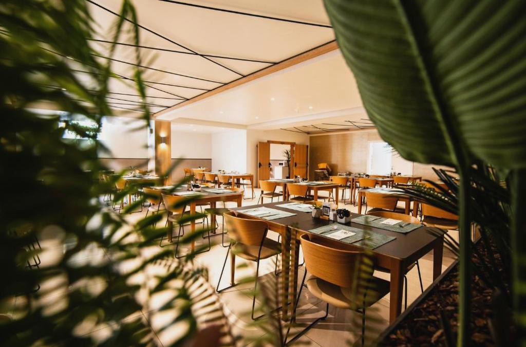 Enjoy Lanzarato at a 4-star hotel - SENTIDO Aequora Lanzarote Suites