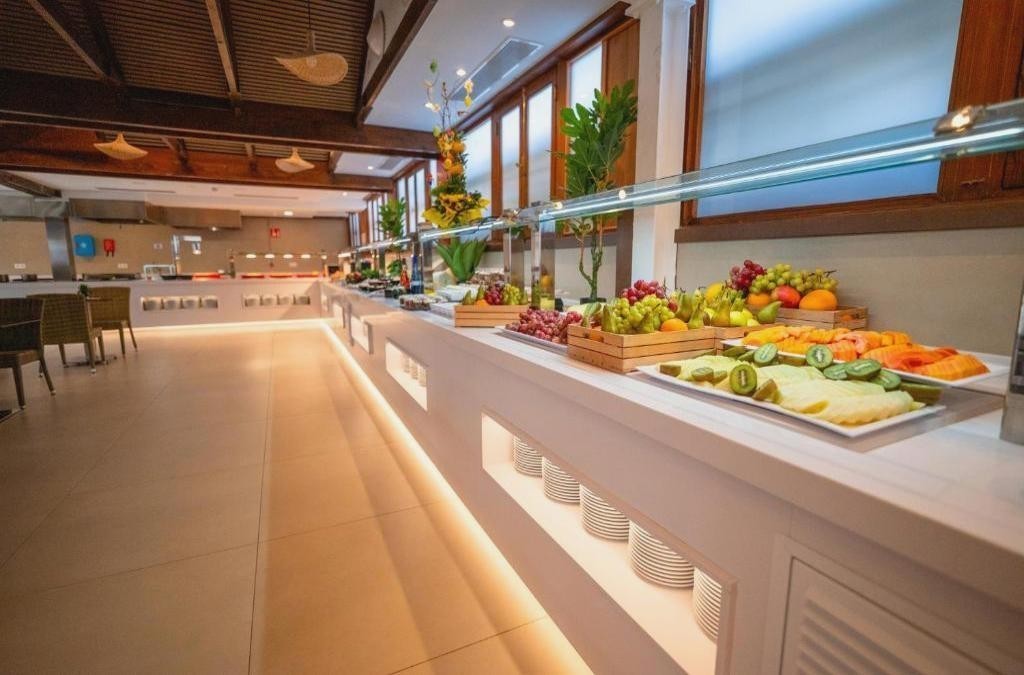 HL Miraflor Suites Hotel