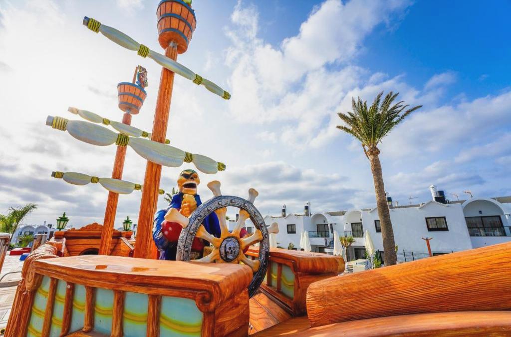 4* Hotel in Lanzarote with water park in ALL INCLUSIVE! - Bakour Lanzarote Splash