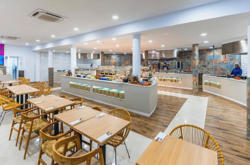 4* Hotel in Lanzarote with water park in ALL INCLUSIVE! - Bakour Lanzarote Splash