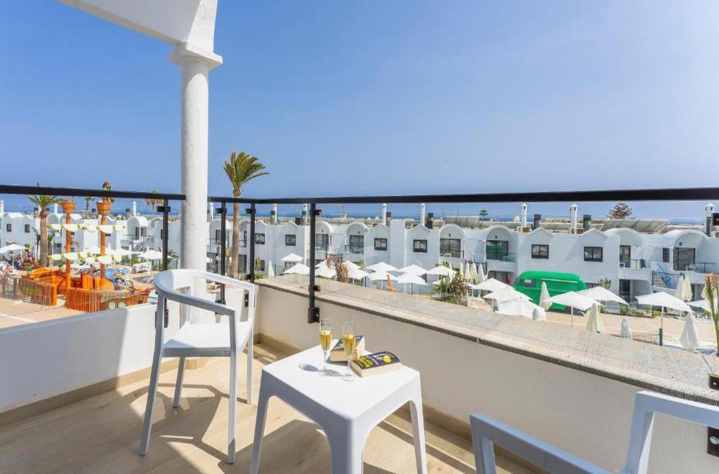 4* Hotel in Lanzarote with water park in ALL INCLUSIVE! - Bakour Lanzarote Splash