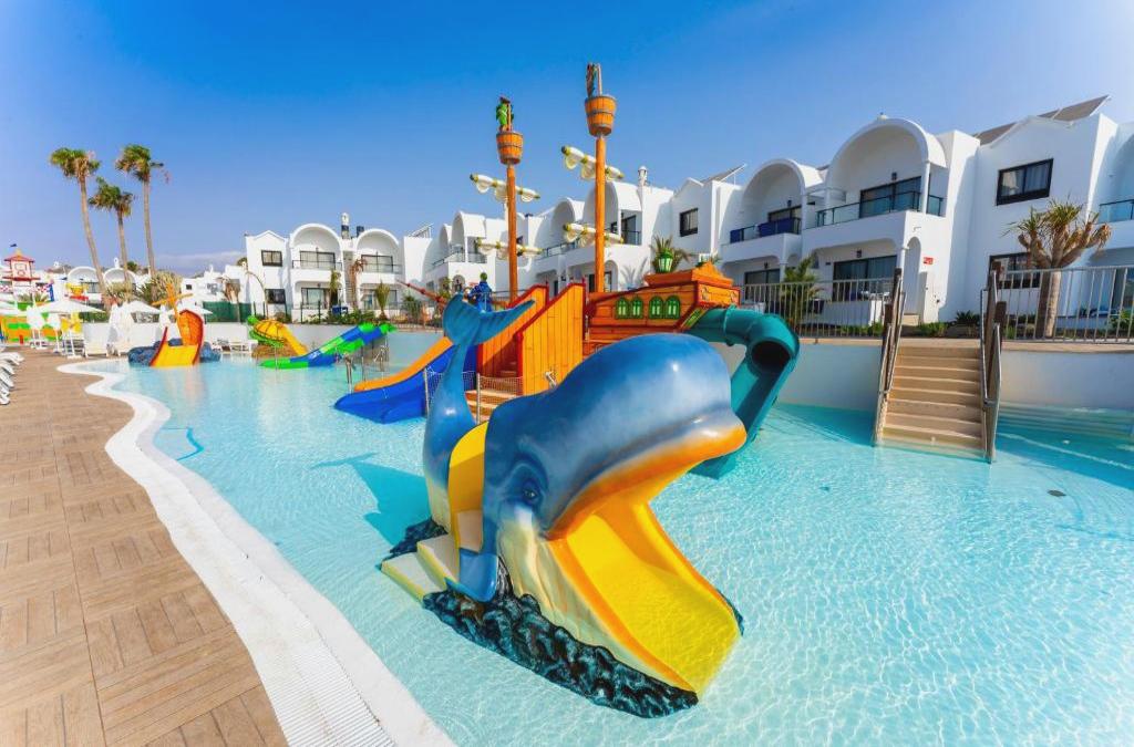4* Hotel in Lanzarote with water park in ALL INCLUSIVE! - Bakour Lanzarote Splash