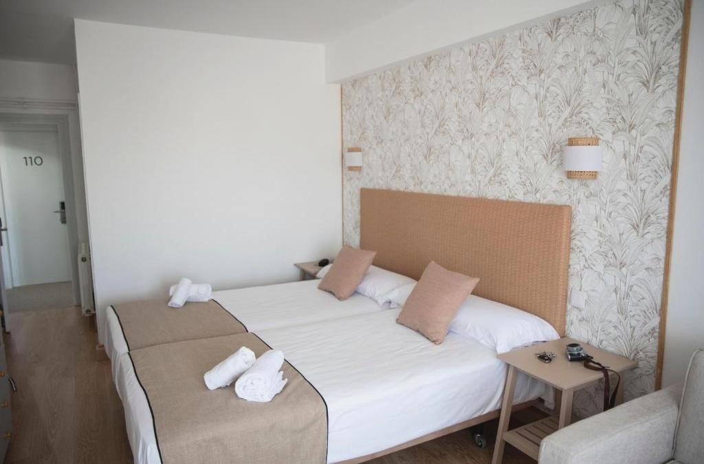 Explore the real Cantabria: Cabárceno Wildlife Park - Hotel BLUESEA Noja